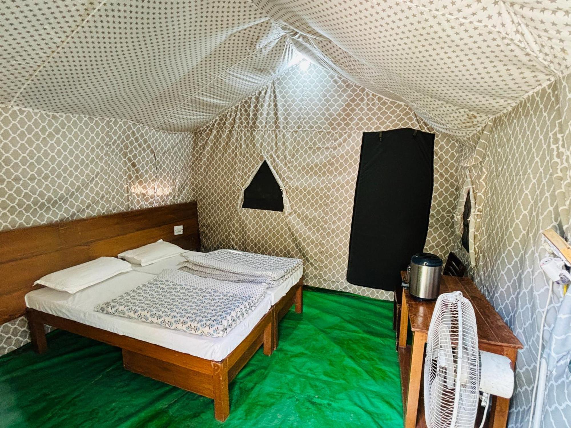 Hotel Camp High 5 Jayalgarh Dāngchura Exterior foto